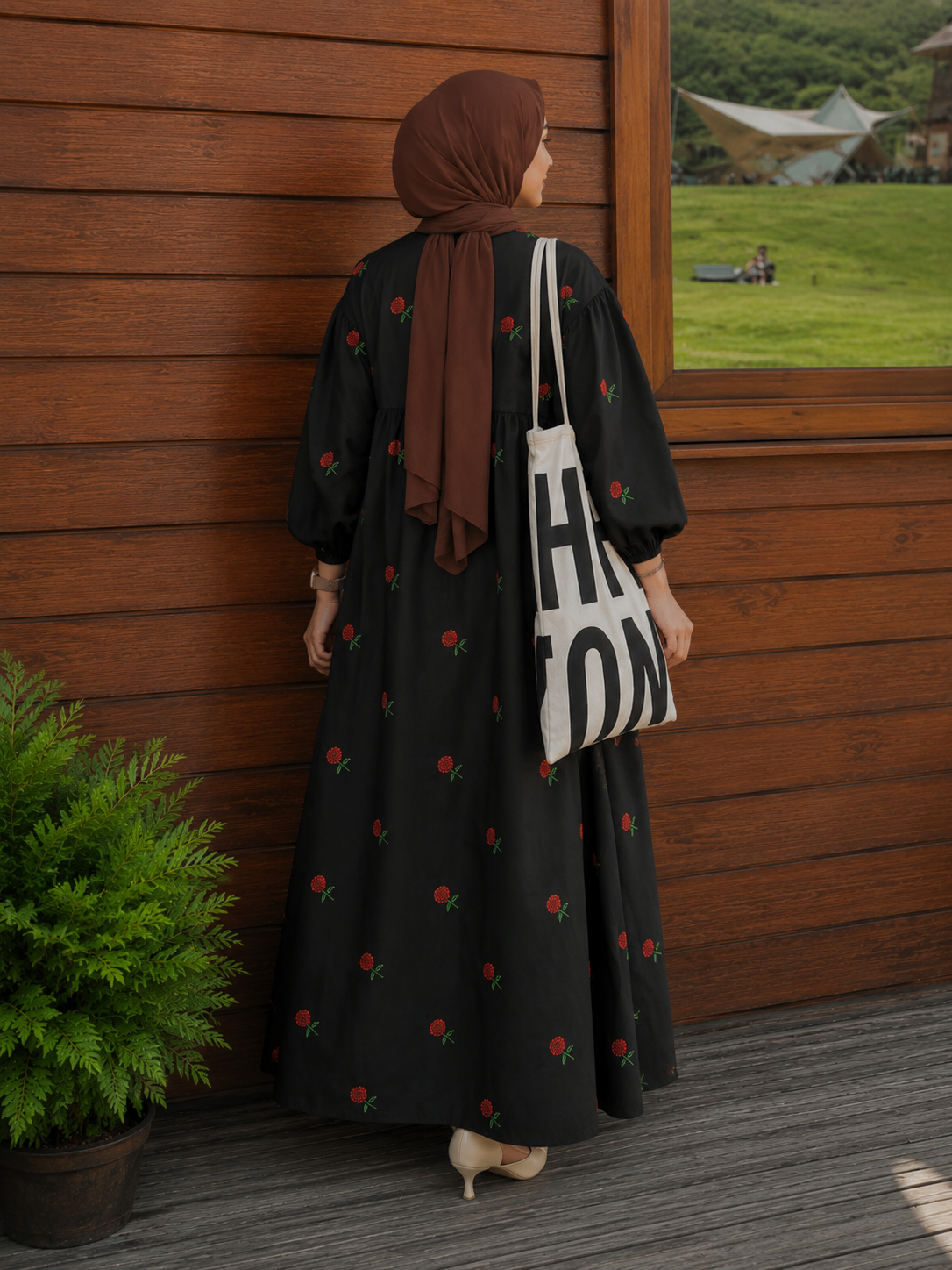 Noir Rose Maxi