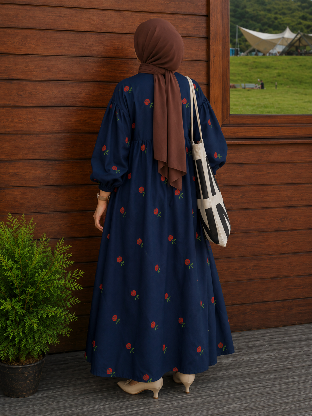 Noir Rose Maxi